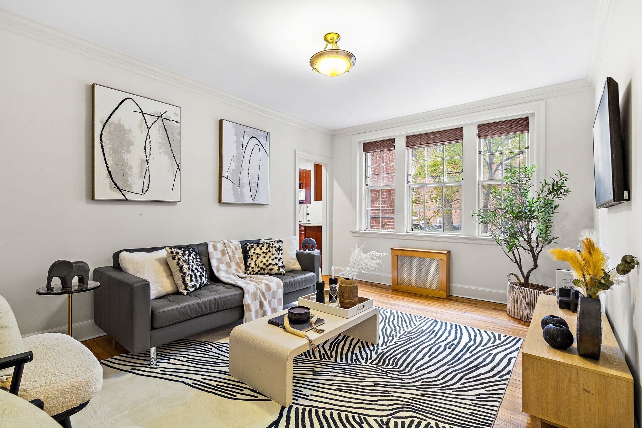 393 Broadway 8