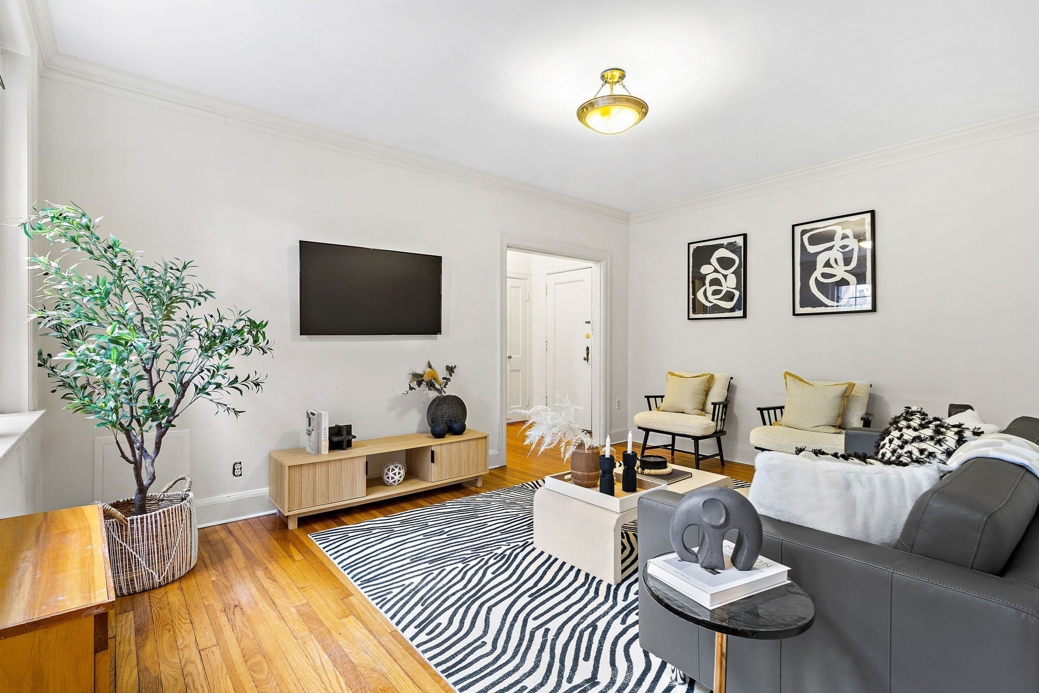 393 Broadway 8