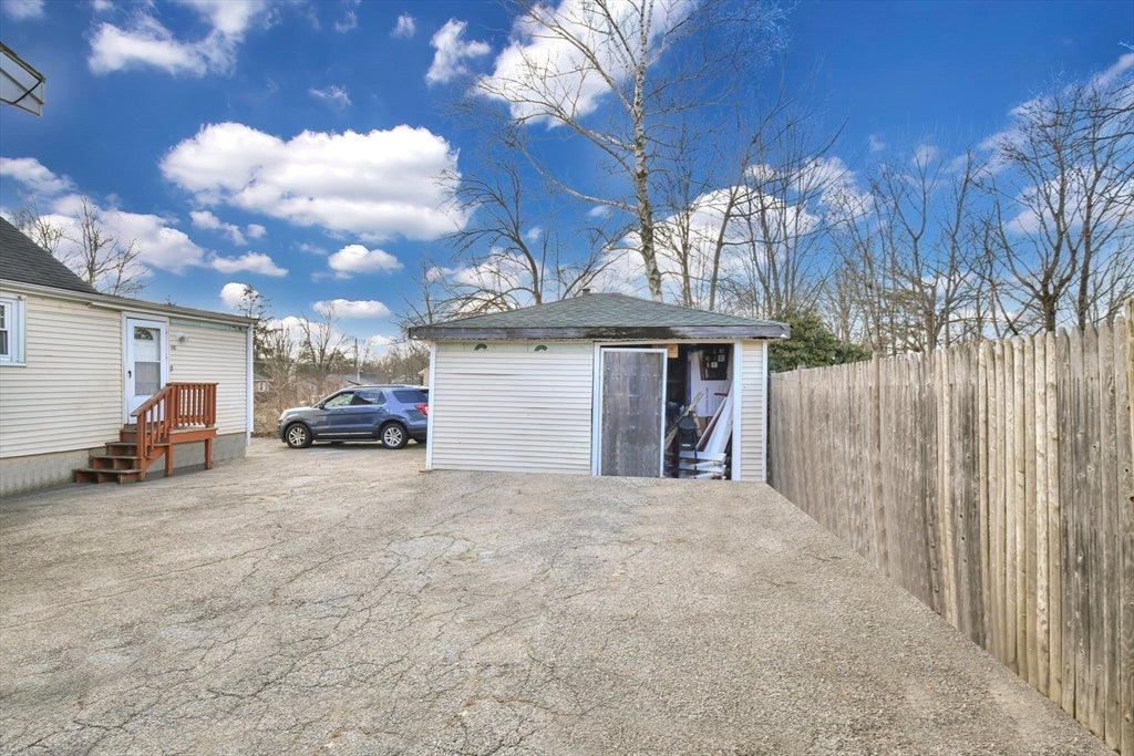 469 Summer St, Brockton, MA, 469 Summer St, Brockton, MA Photo #24