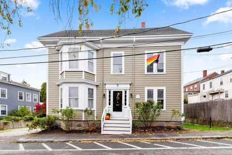 Photo of 9 Darling Street, Marblehead, MA 01945 (MLS # 73448563)