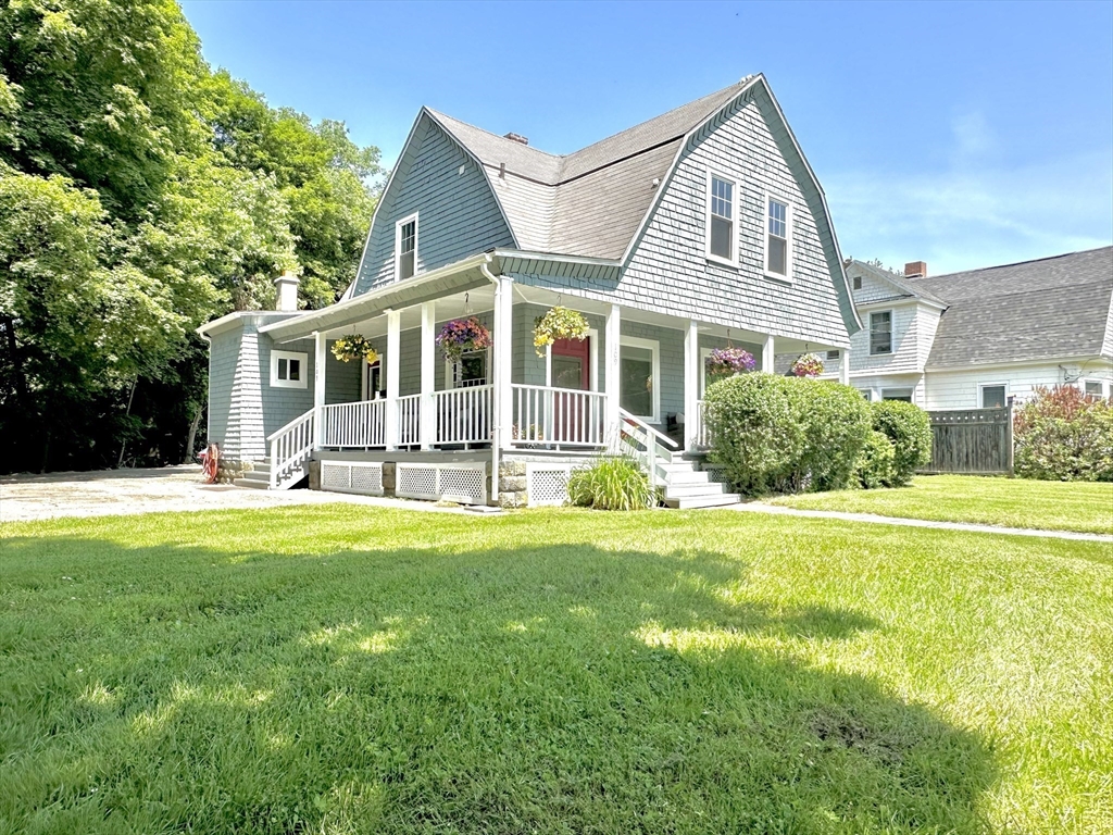 109 Montague City Rd