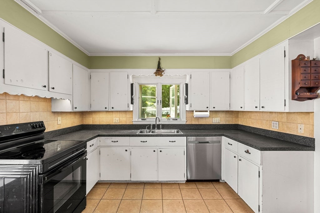 24 Vernon St, Haverhill, MA, 24 Vernon St, Haverhill, MA Photo #13