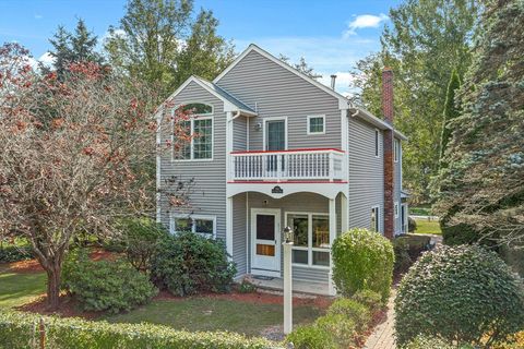 233 Lakeshore Dr Wayland MA 01778