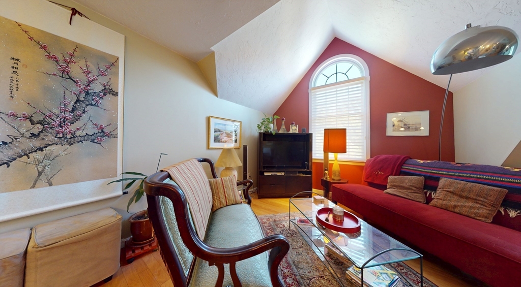 62 E Central St 305