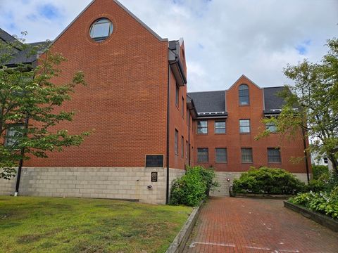 62 E Central St 305 Natick MA 01760