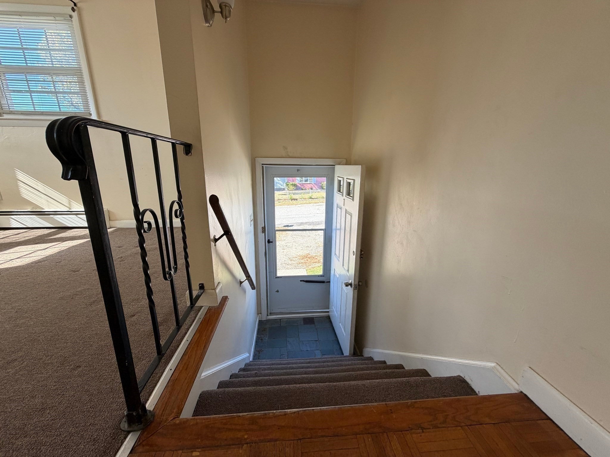 387 Mendon Rd, Attleboro, MA Photo #7