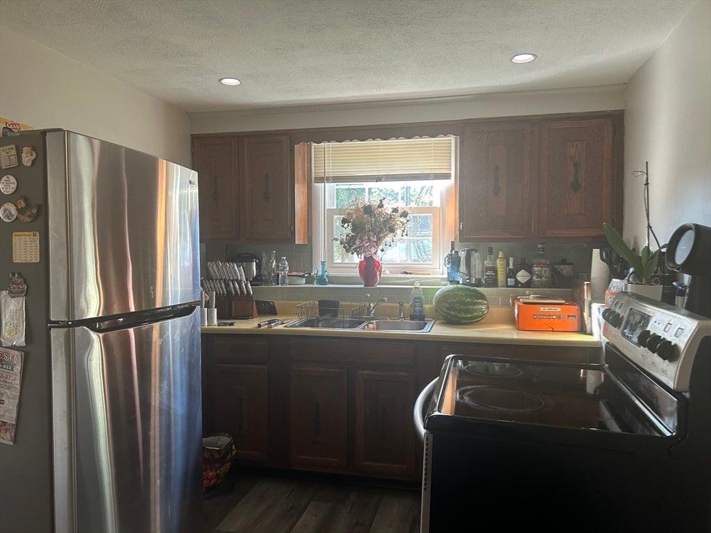 387 Mendon Rd, Attleboro, MA, 387 Mendon Rd, Attleboro, MA Photo #12