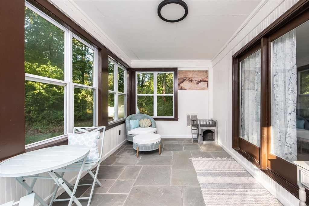 6 Running Stream Road