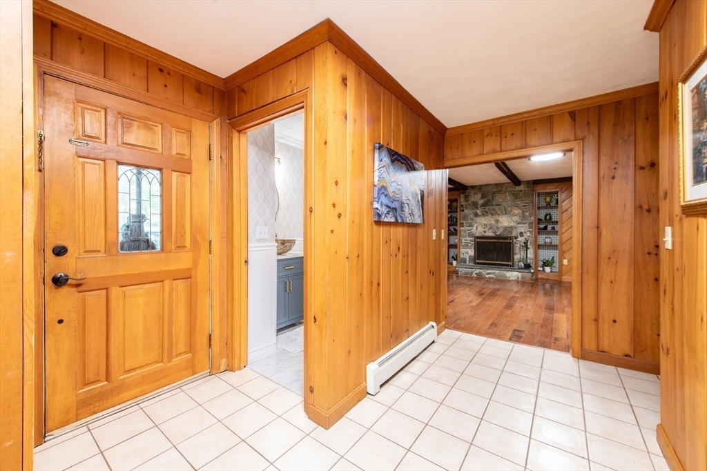 6 Running Stream Road