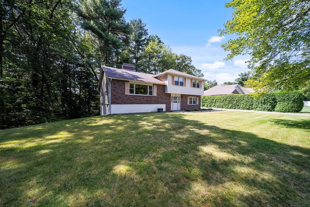 19 Magnolia Avenue