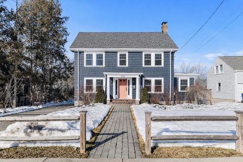 424 Brook Road Milton MA 02186