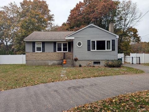 293 Pike Ave Attleboro MA 02703