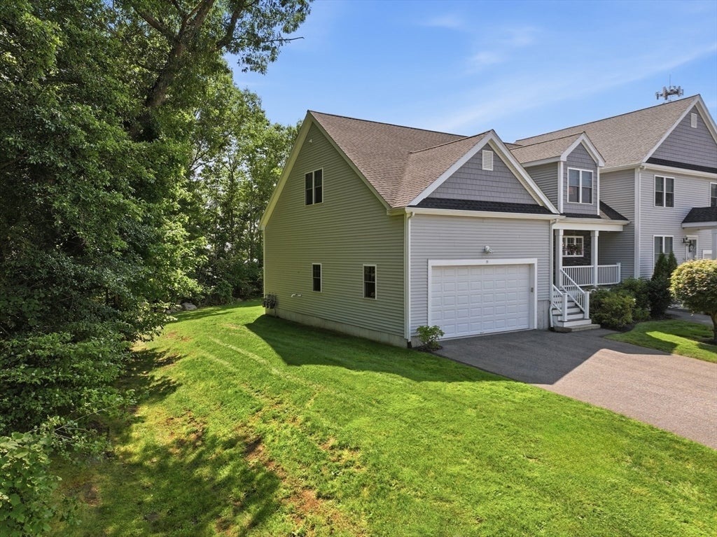 15 Curtis Circle 15