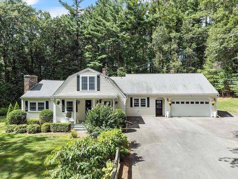 58 Heywood Rd Sterling MA 01564