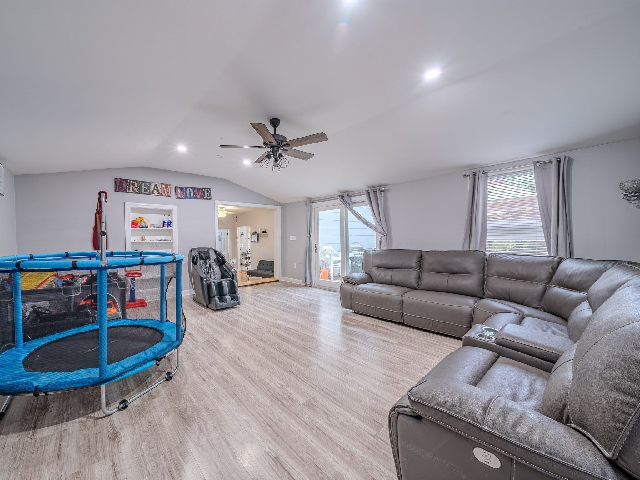 72 Mount Vernon St, Fitchburg, MA, 72 Mount Vernon St, Fitchburg, MA Photo #6