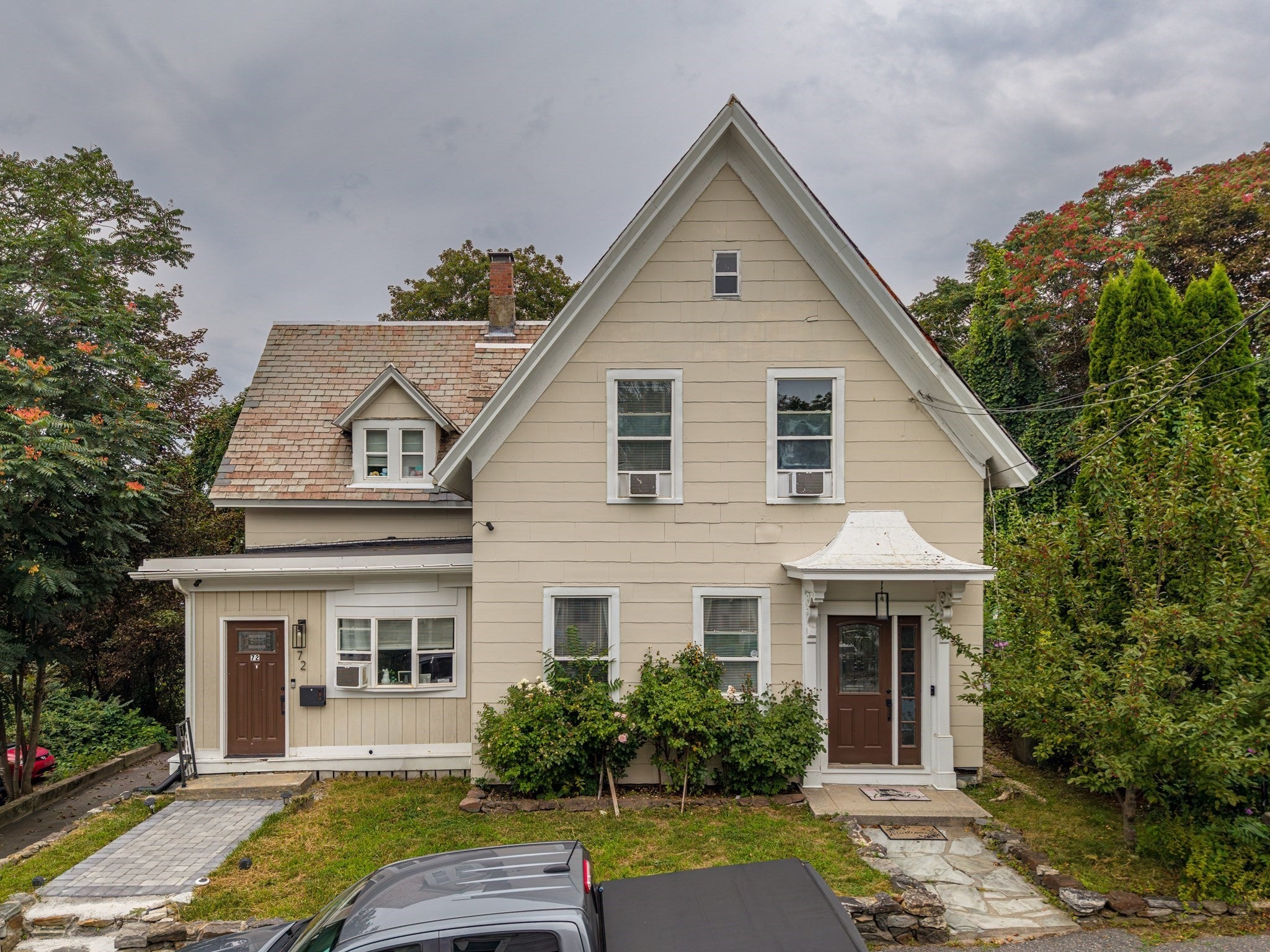 72 Mount Vernon St