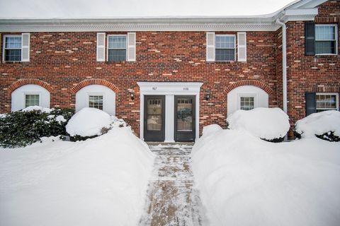 Photo of 907 Windsor Dr #907, Framingham, MA 01701 (MLS # 73473053)