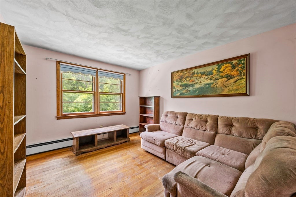 20 S Sycamore Knls, South Hadley, MA Photo #22