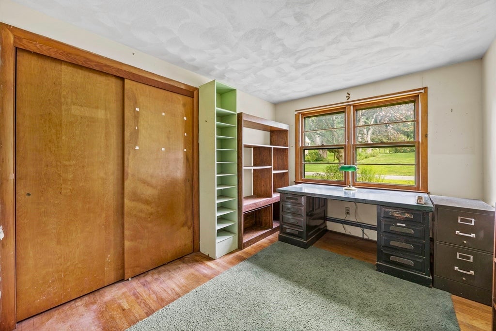 20 S Sycamore Knls, South Hadley, MA Photo #24