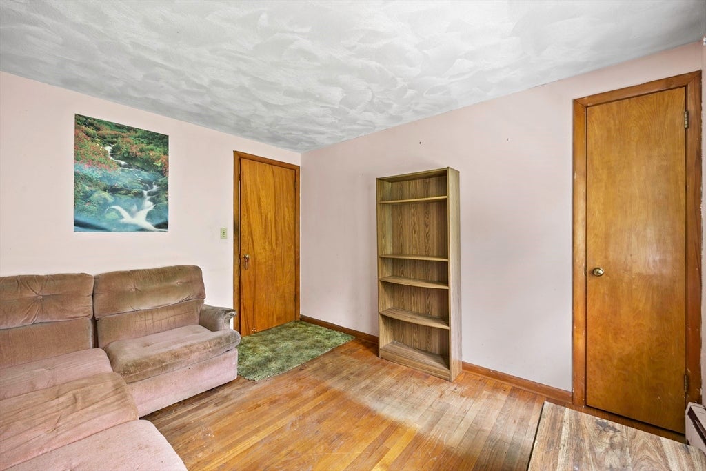 20 S Sycamore Knls, South Hadley, MA Photo #23