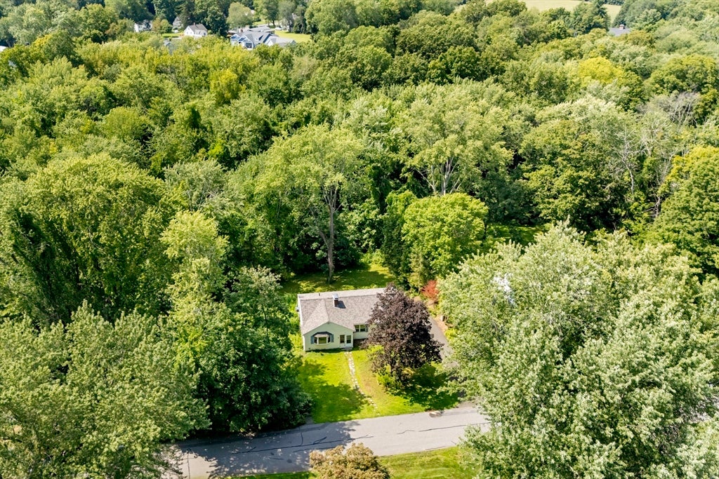 20 S Sycamore Knls, South Hadley, MA Photo #37