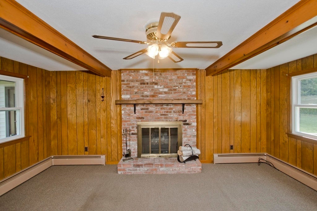 15 Fernwood Dr