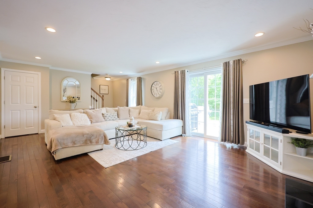 5 Mendon Rd D