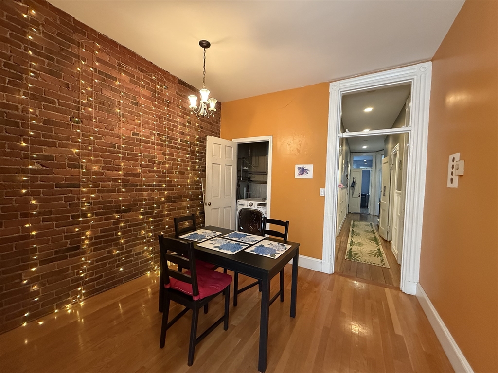 33 Kent St. 3