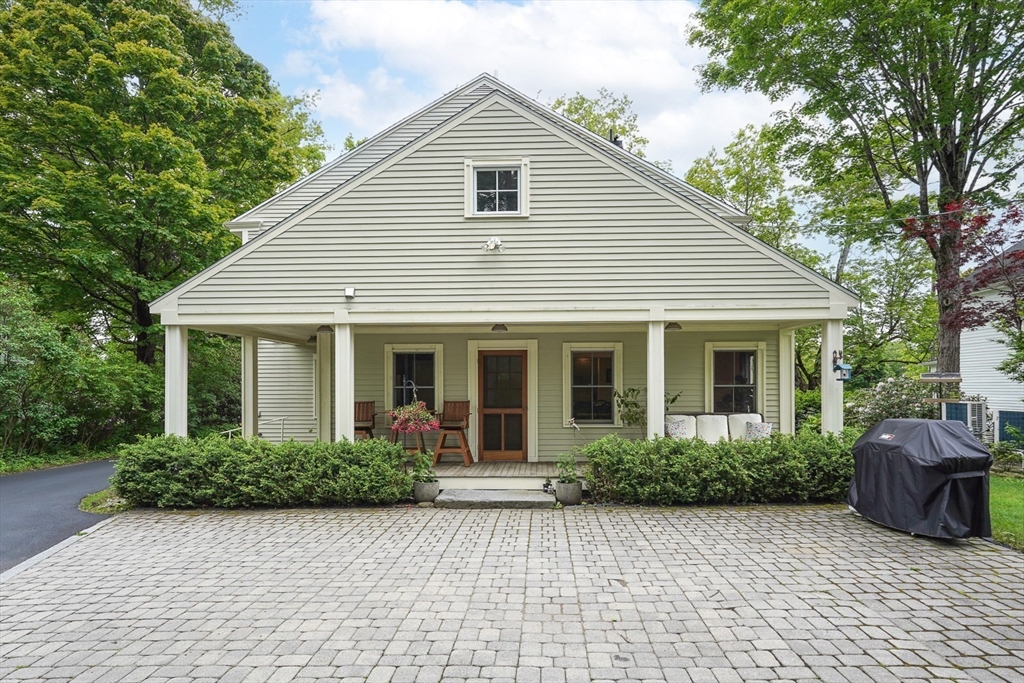 15 Common St.
