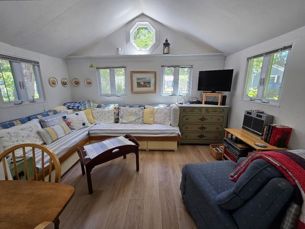 262 Old Wharf Road 37