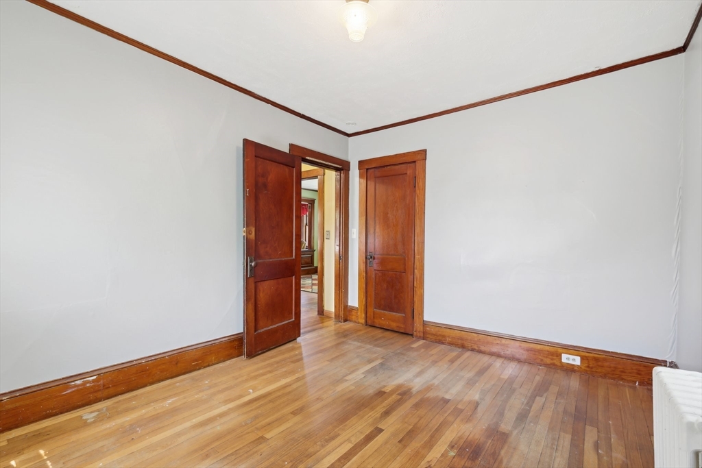 Milford, Massachusetts 01757, United States, 5 Bedrooms Bedrooms, ,2 BathroomsBathrooms,Residential,Pending,123317