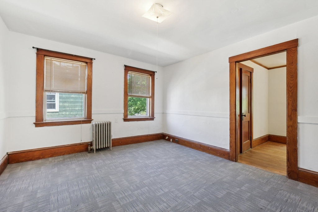 Milford, Massachusetts 01757, United States, 5 Bedrooms Bedrooms, ,2 BathroomsBathrooms,Residential,Pending,123317