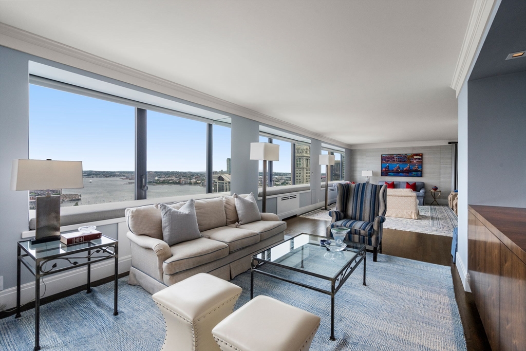 85 E India Row 26AB