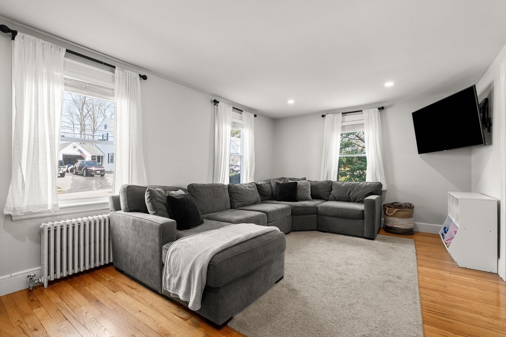 46 Newbert Ave