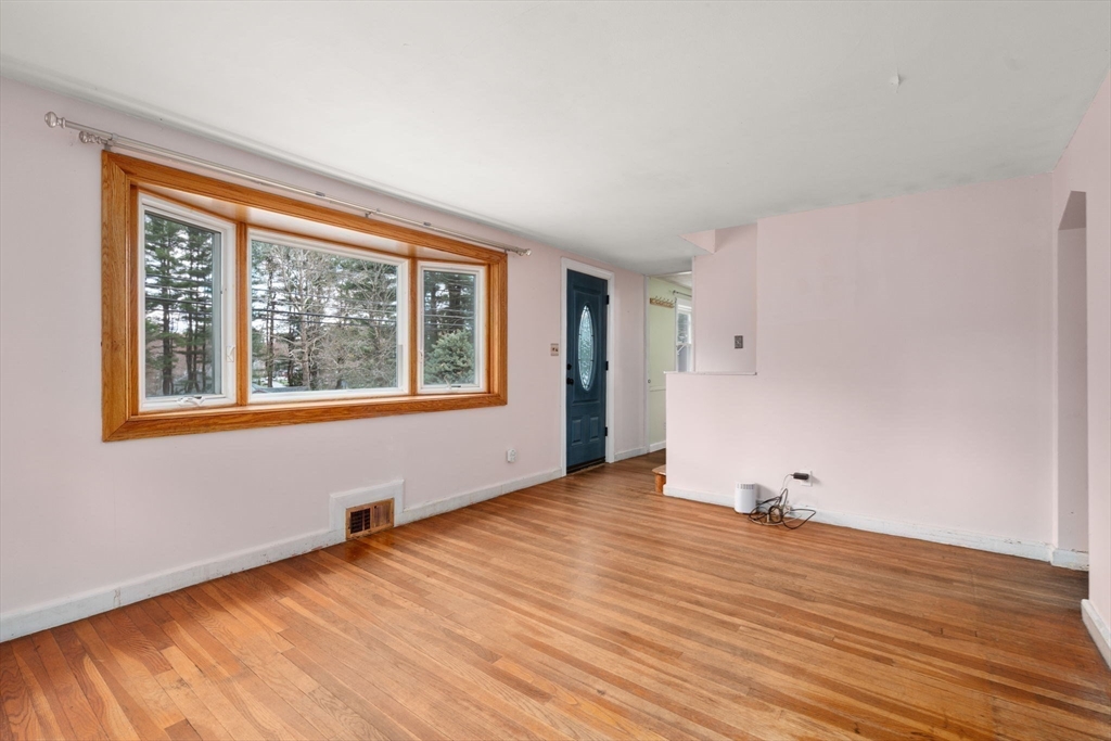 23 Terrace Hall Ave