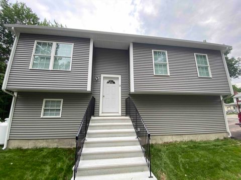 Photo of 18 Sherer Trl, Worcester, MA 01603 (MLS # 73515137)