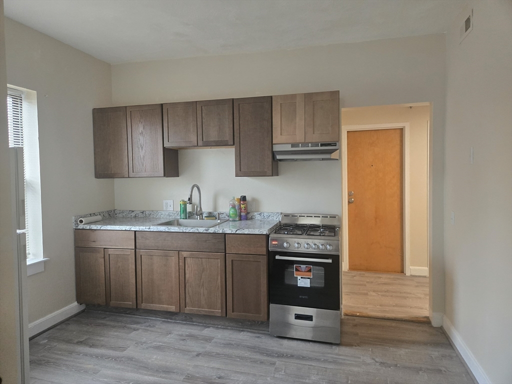 1111-1115 Blue Hill Ave 10