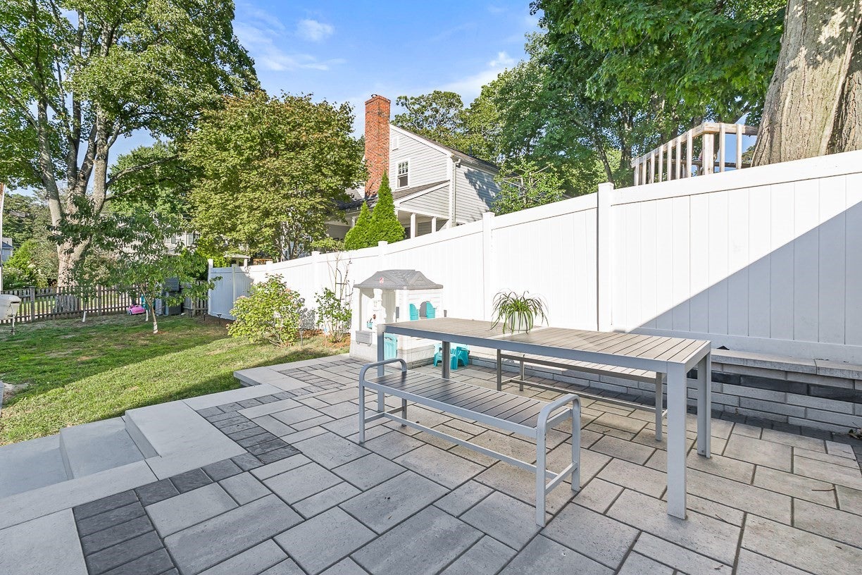 11 Bonad Road, Winchester, MA Photo #39