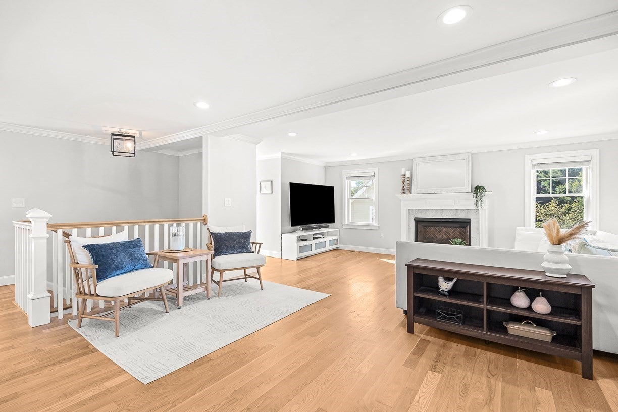 11 Bonad Road, Winchester, MA Photo #5