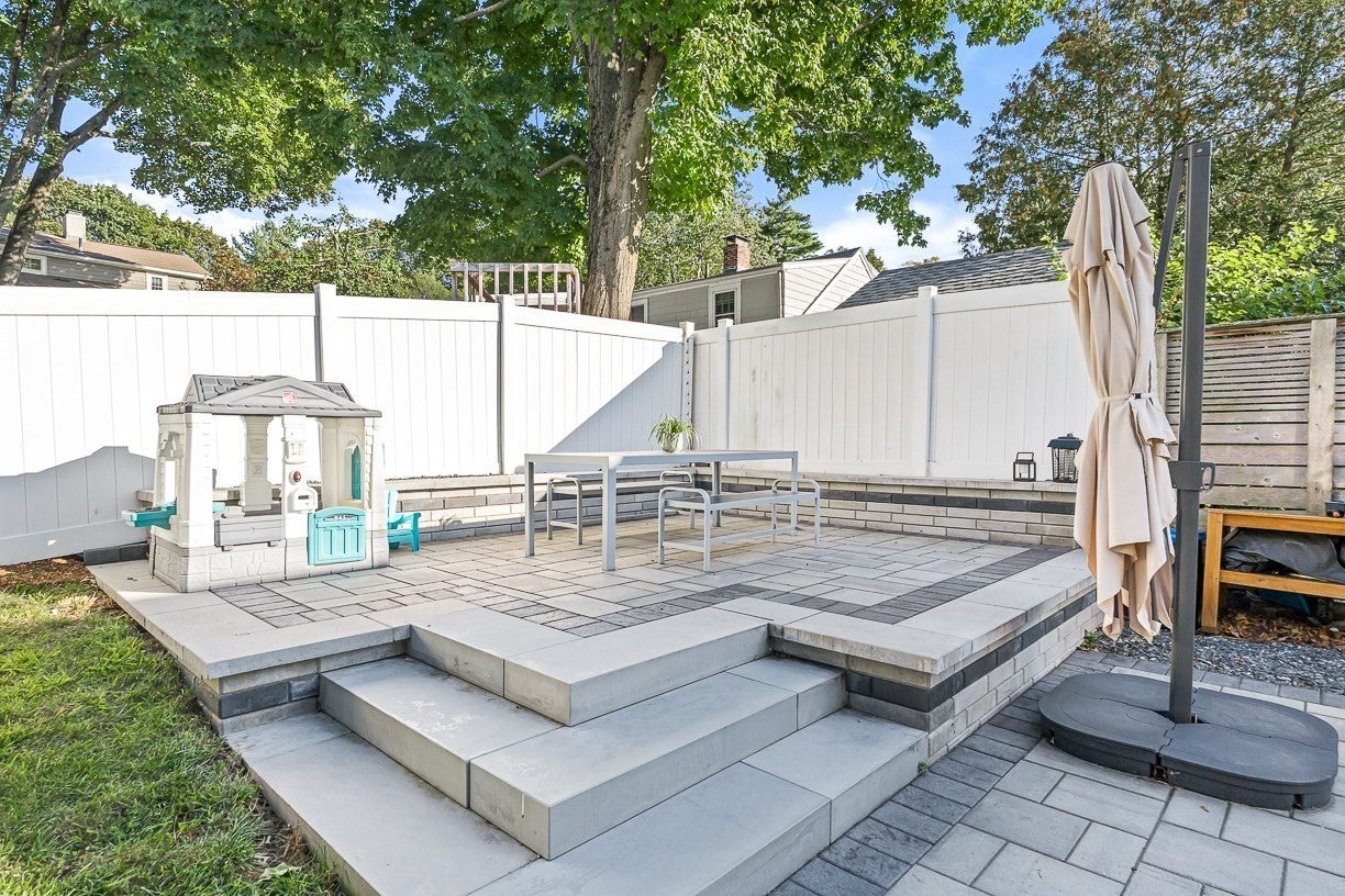 11 Bonad Road, Winchester, MA Photo #41