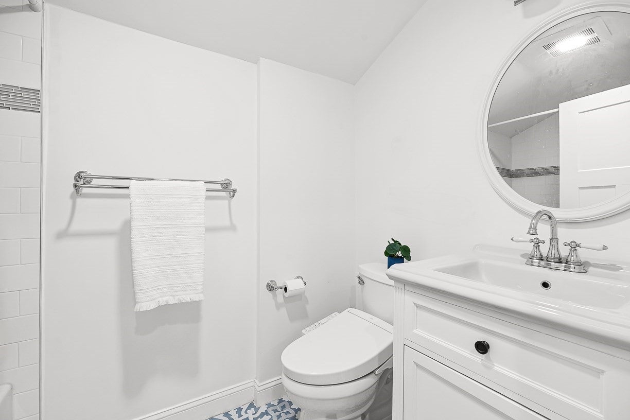 11 Bonad Road, Winchester, MA Photo #32