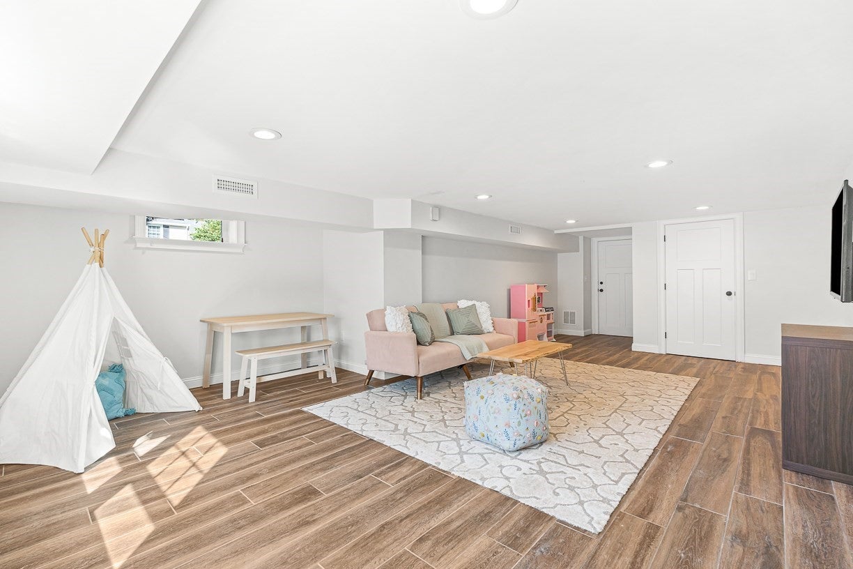 11 Bonad Road, Winchester, MA Photo #34