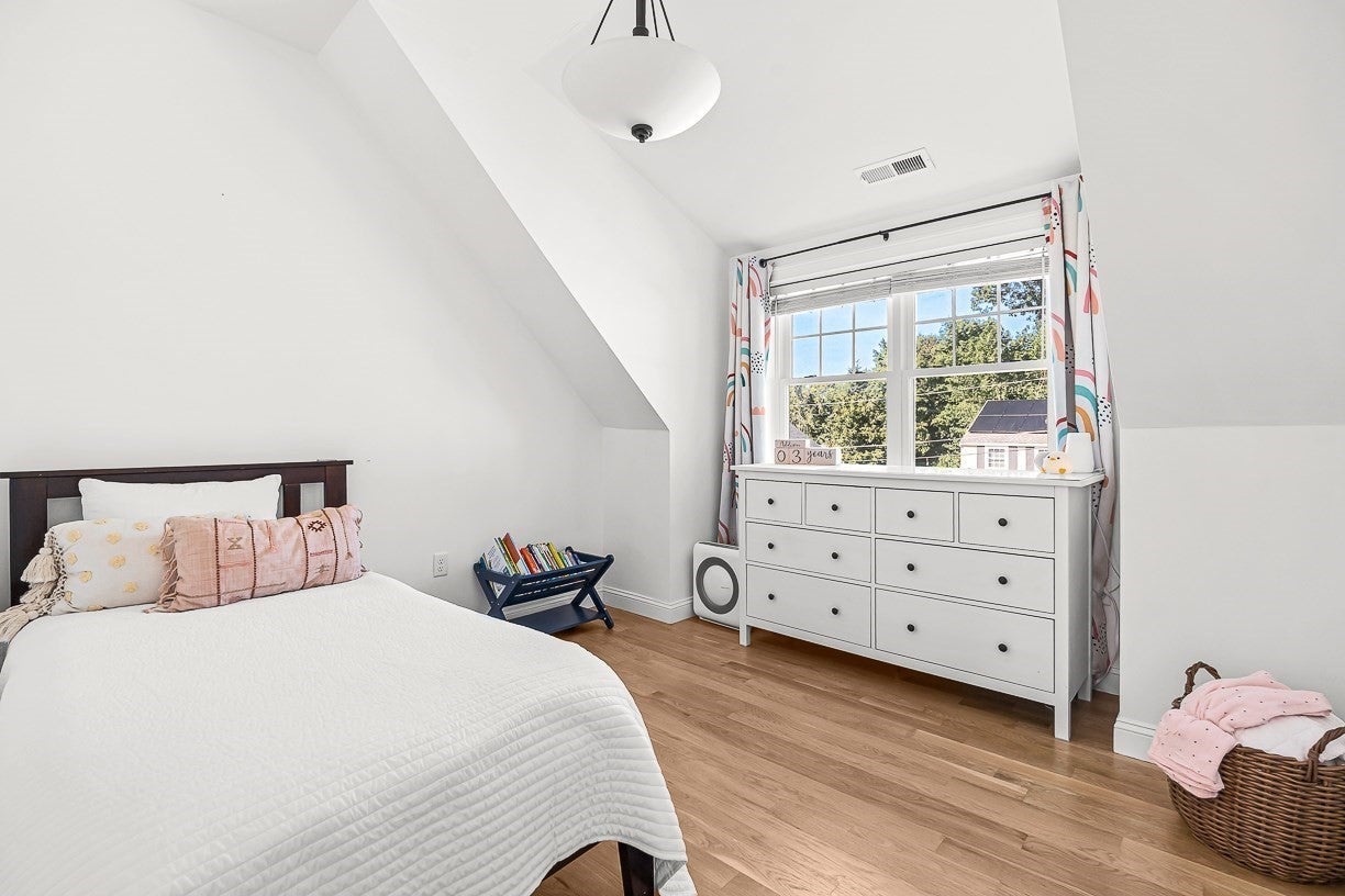 11 Bonad Road, Winchester, MA Photo #31