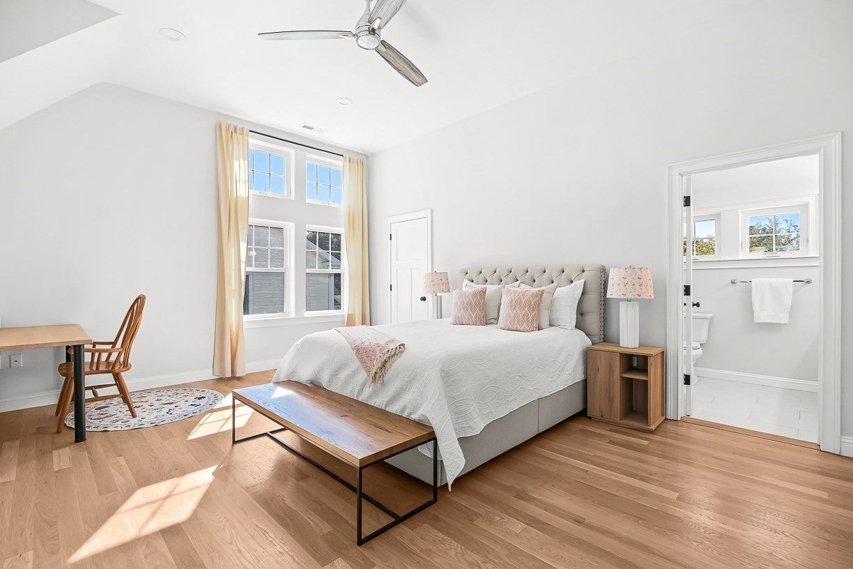 11 Bonad Road, Winchester, MA Photo #23