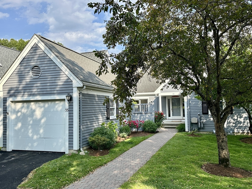 35 Mitchell Grant Way