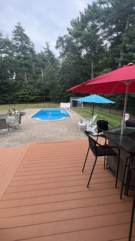 52 Saddleworth Way