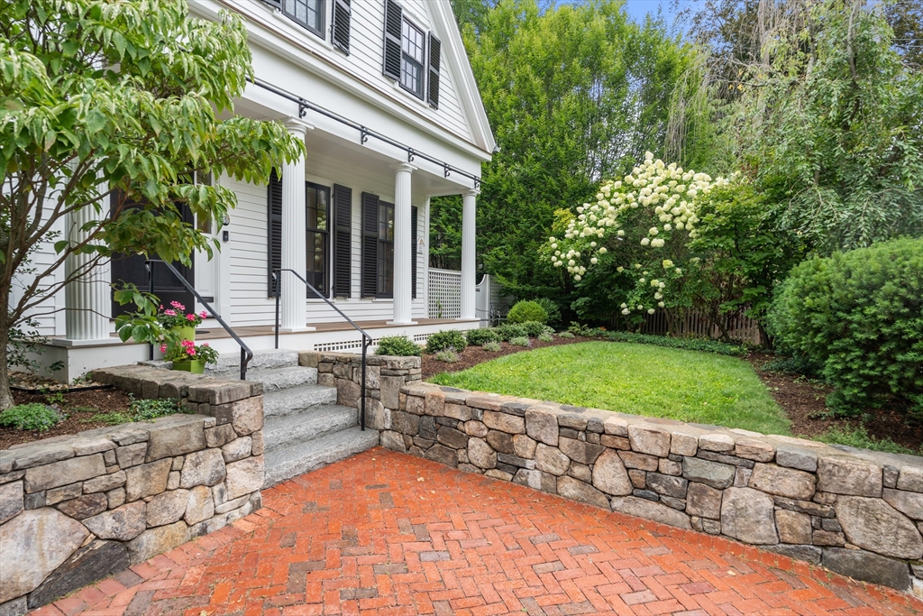 99 Garden Street