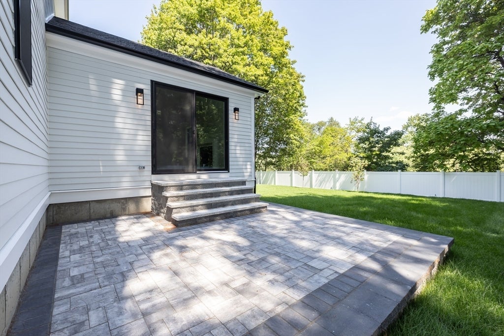 5 Bradford Road, Natick, MA Photo #33