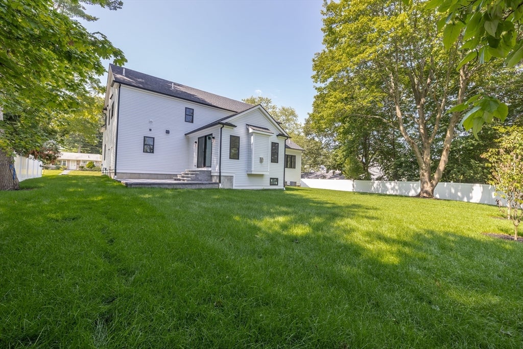 5 Bradford Road, Natick, MA Photo #38
