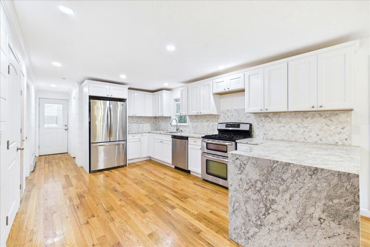 37 Gooseberry Ln, Barnstable, MA, 37 Gooseberry Ln, Barnstable, MA Photo #11